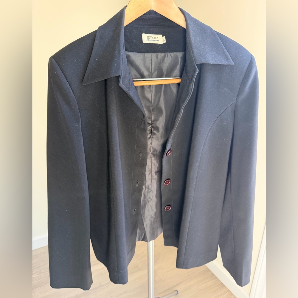 Classic Women's Black Jacket - Unbranded